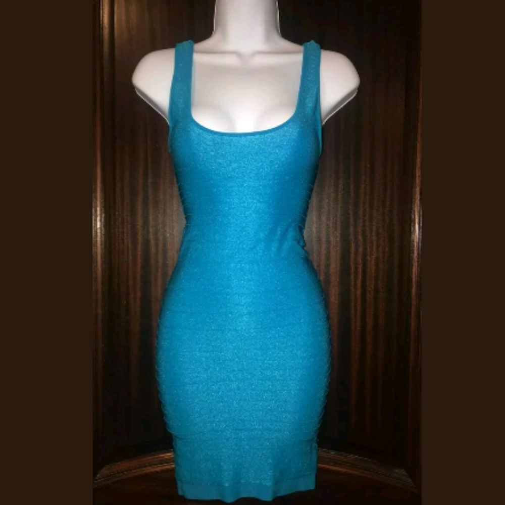 Hardly Worn Blue Bodycon Backless bebe Dress